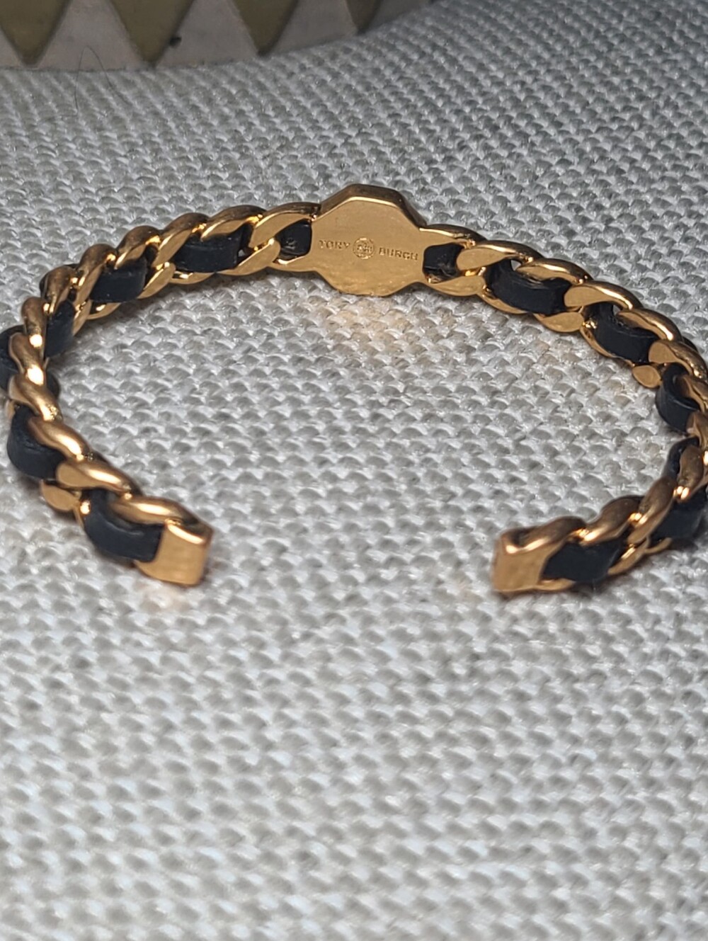 Tory Burch Woven Chain Bracelet | Black - Picture 7 of 9